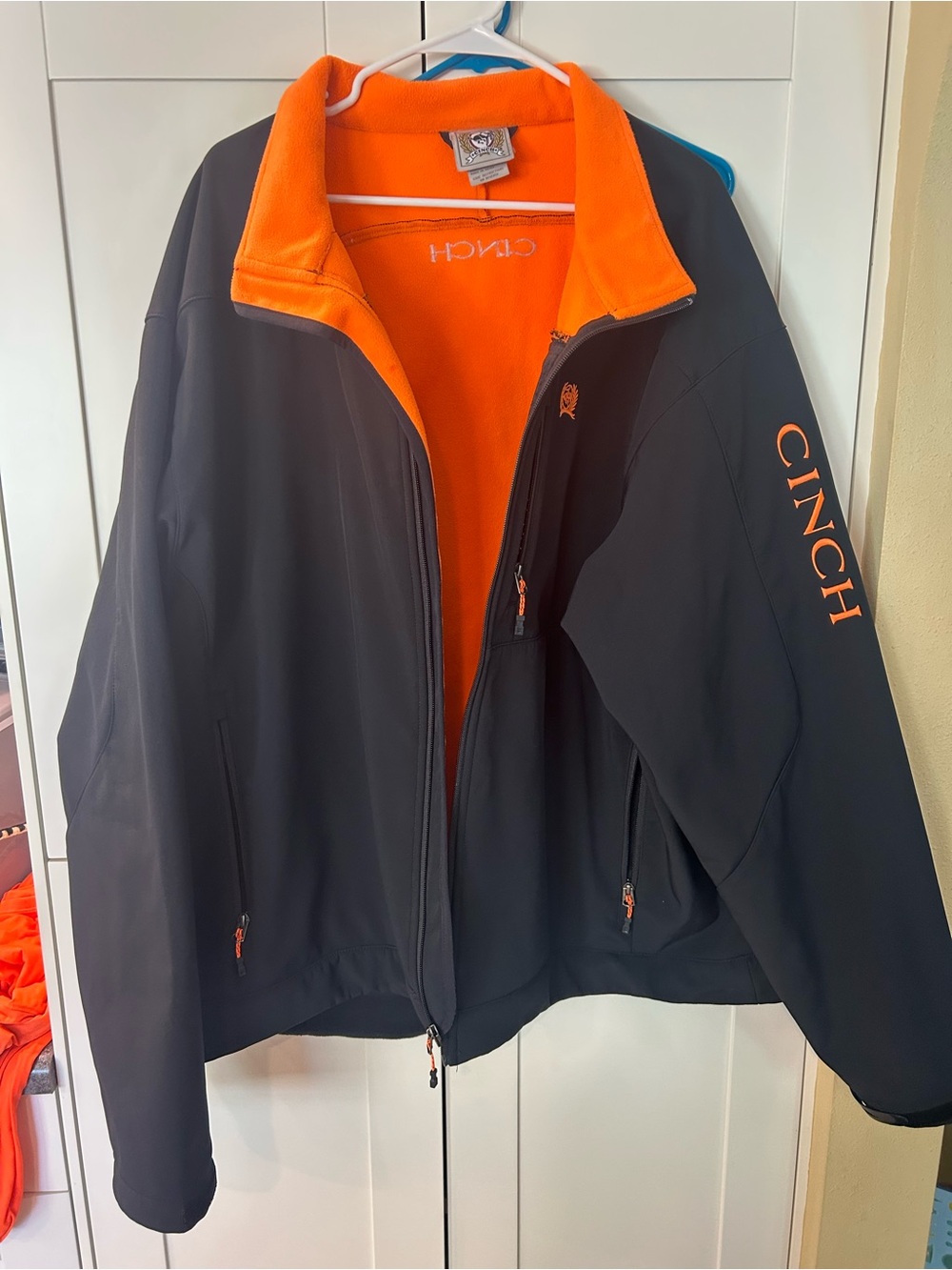 Cinch Men's Black Jacket with Orange Lining